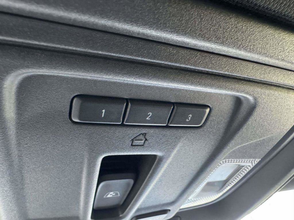 Used 2023 GMC Sierra 1500 AT4 w/ AT4 Premium Package image 38