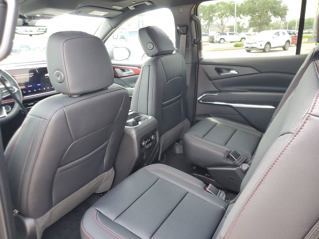 New 2026 Chevrolet Traverse Z71 w/ Enhanced Driving Package AWD/4WD image 13