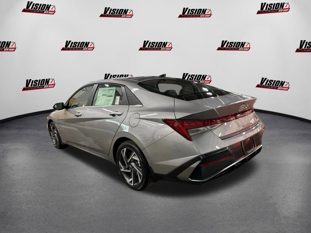 New 2026 Hyundai Elantra Limited FWD image 7