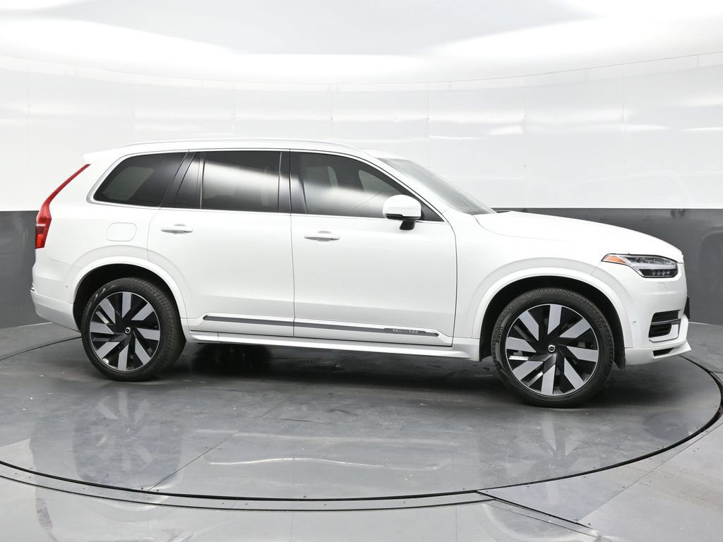 Used 2023 Volvo XC90 T8 Ultimate AWD/4WD image 8