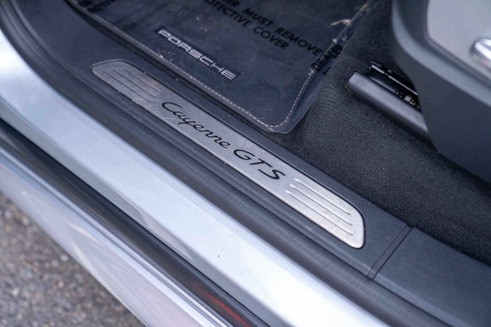 Used 2016 Porsche Cayenne GTS image 12