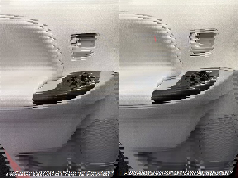 Used 2012 Toyota Sienna LE w/ Towing Pkg image 22