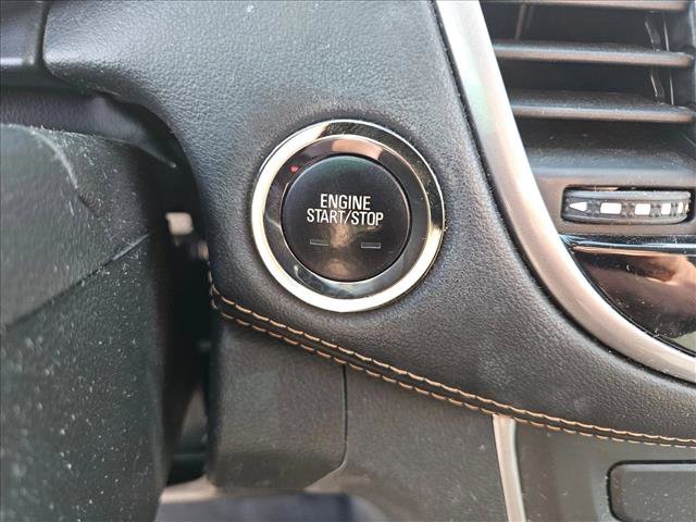 Used 2018 Chevrolet Trax LT w/ LT Convenience Package image 15