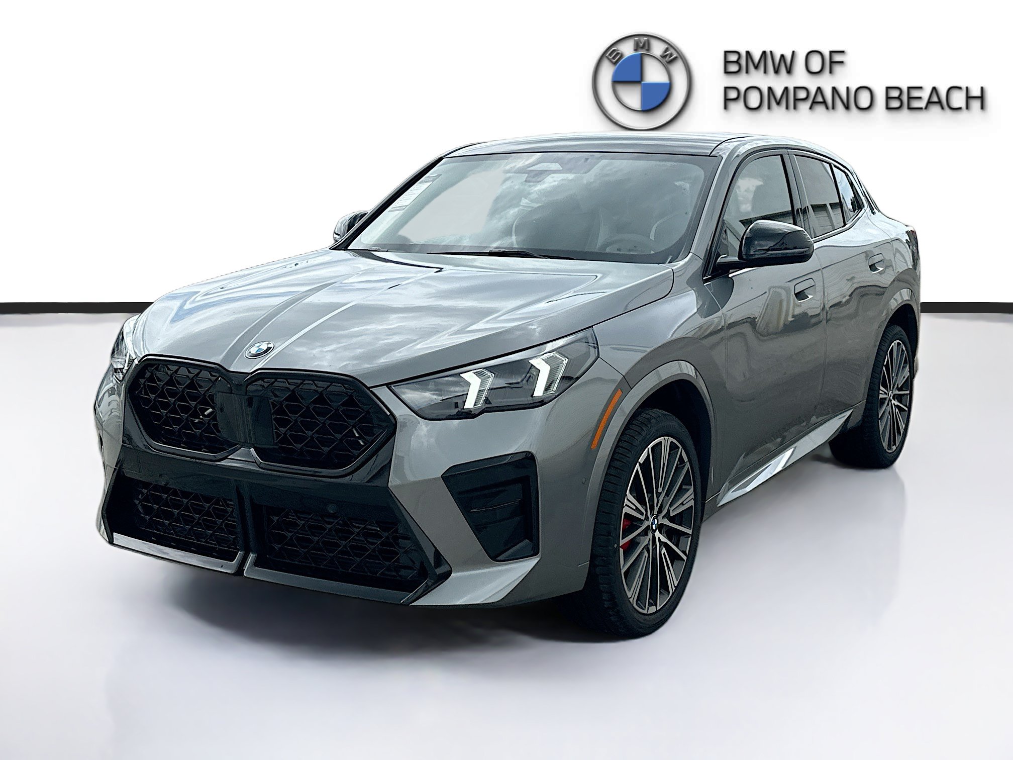 New 2026 BMW X2 xDrive28i w/ M Sport Package AWD/4WD image 3