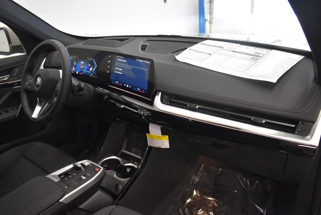 New 2026 BMW X1 xDrive28i w/ Technology Package AWD/4WD image 18
