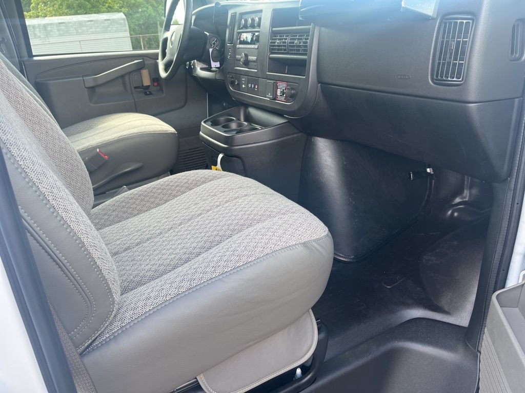 New 2025 Chevrolet Express 3500 Extended w/ Driver Convenience Package RWD image 11