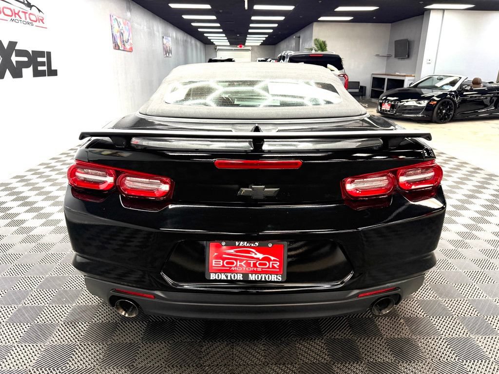 Used 2023 Chevrolet Camaro LT RWD image 12