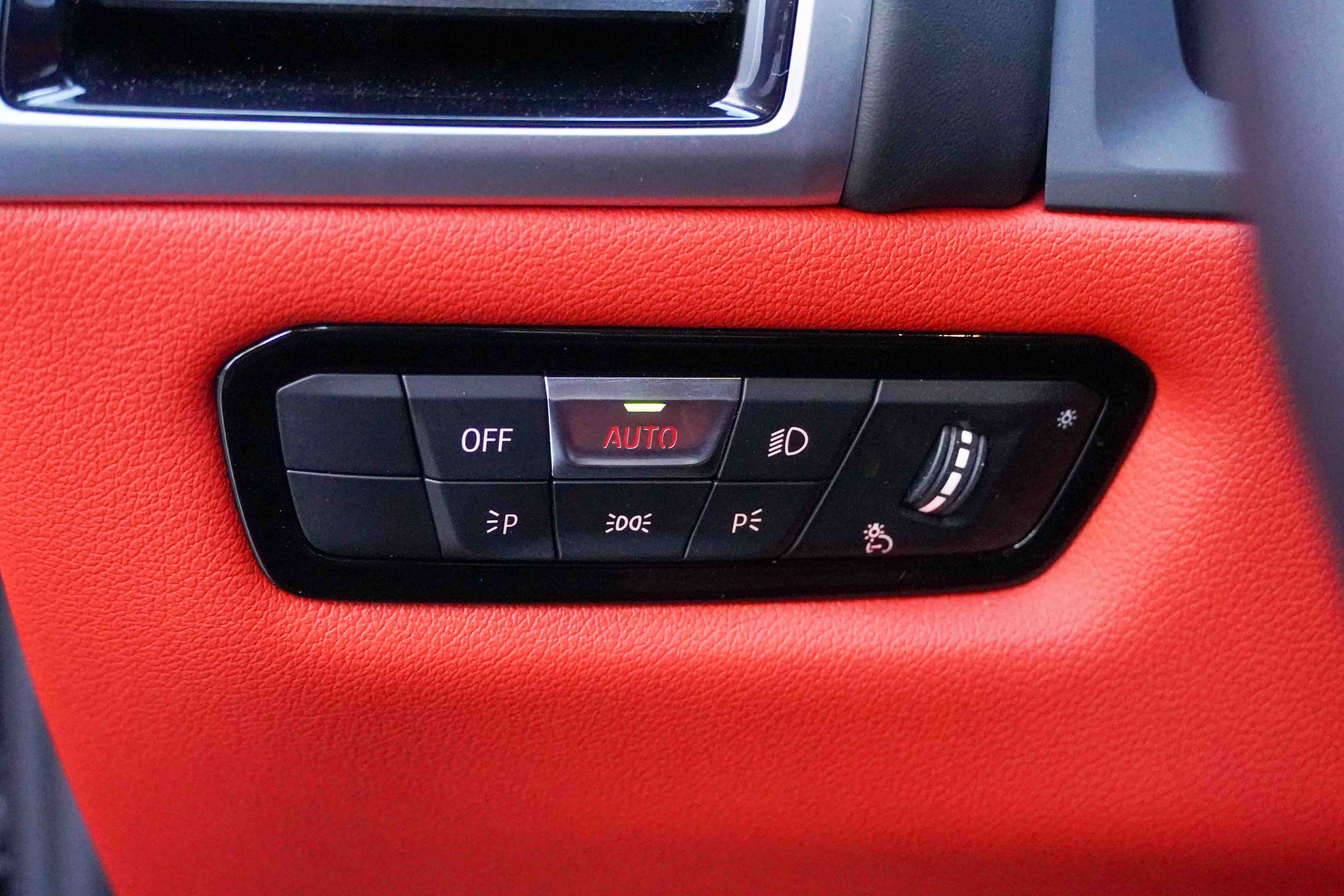 Certified 2025 BMW M850i xDrive Coupe image 17