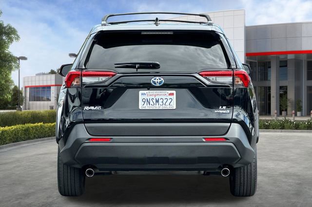 Certified 2024 Toyota RAV4 LE AWD/4WD image 6