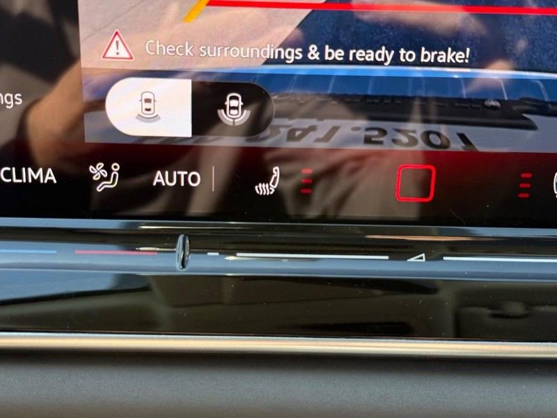 New 2026 Volkswagen Tiguan SE AWD/4WD image 14