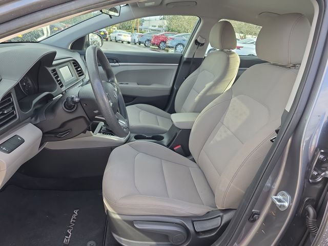 Used 2019 Hyundai Elantra SE image 18