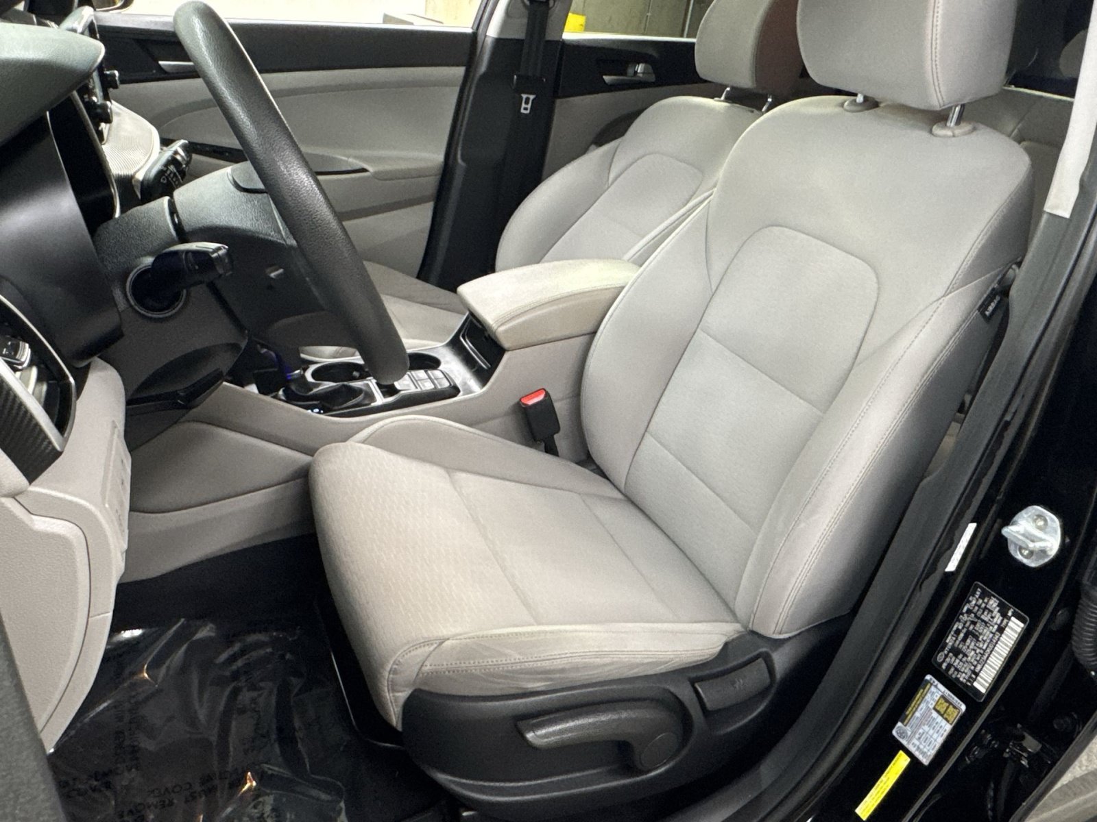 Used 2019 Hyundai Tucson SE FWD image 25