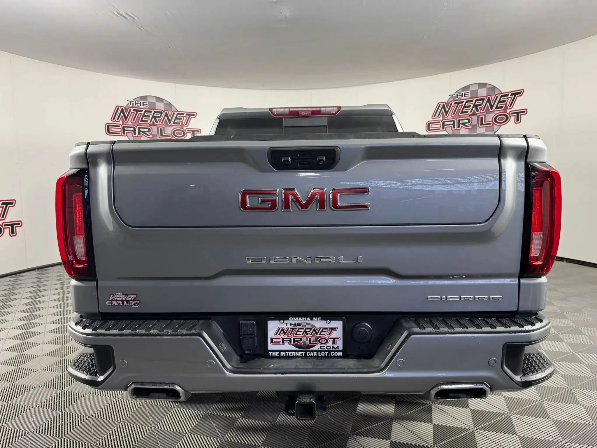 Used 2024 GMC Sierra 1500 Denali w/ Denali Reserve Package AWD/4WD image 6