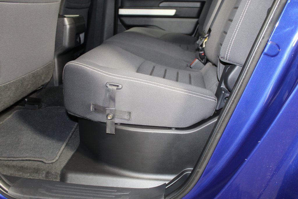 Used 2024 Toyota Tacoma TRD Off-Road image 12