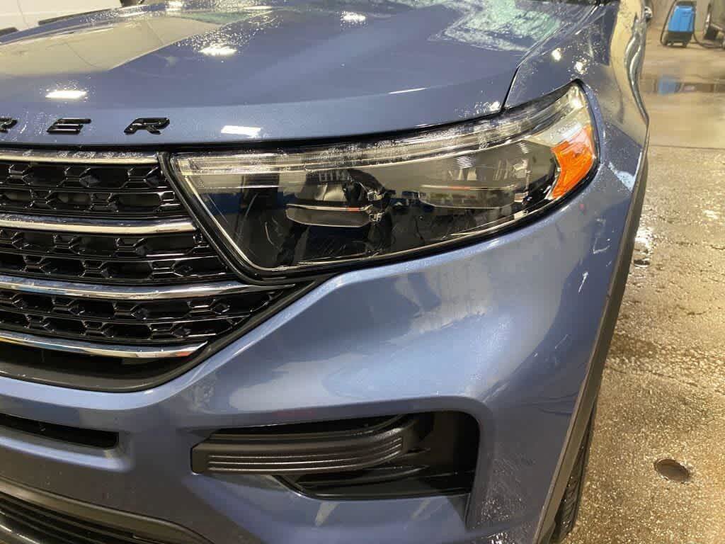 Used 2021 Ford Explorer XLT AWD/4WD image 28