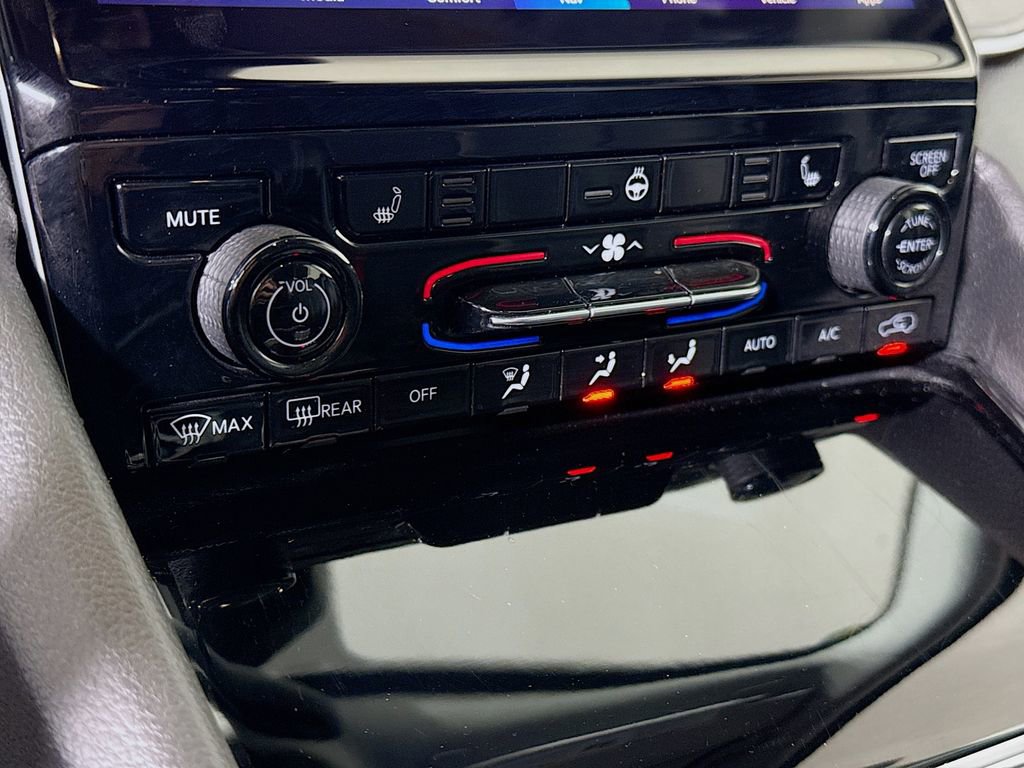 Used 2022 Jeep Grand Cherokee Limited 4xe image 8