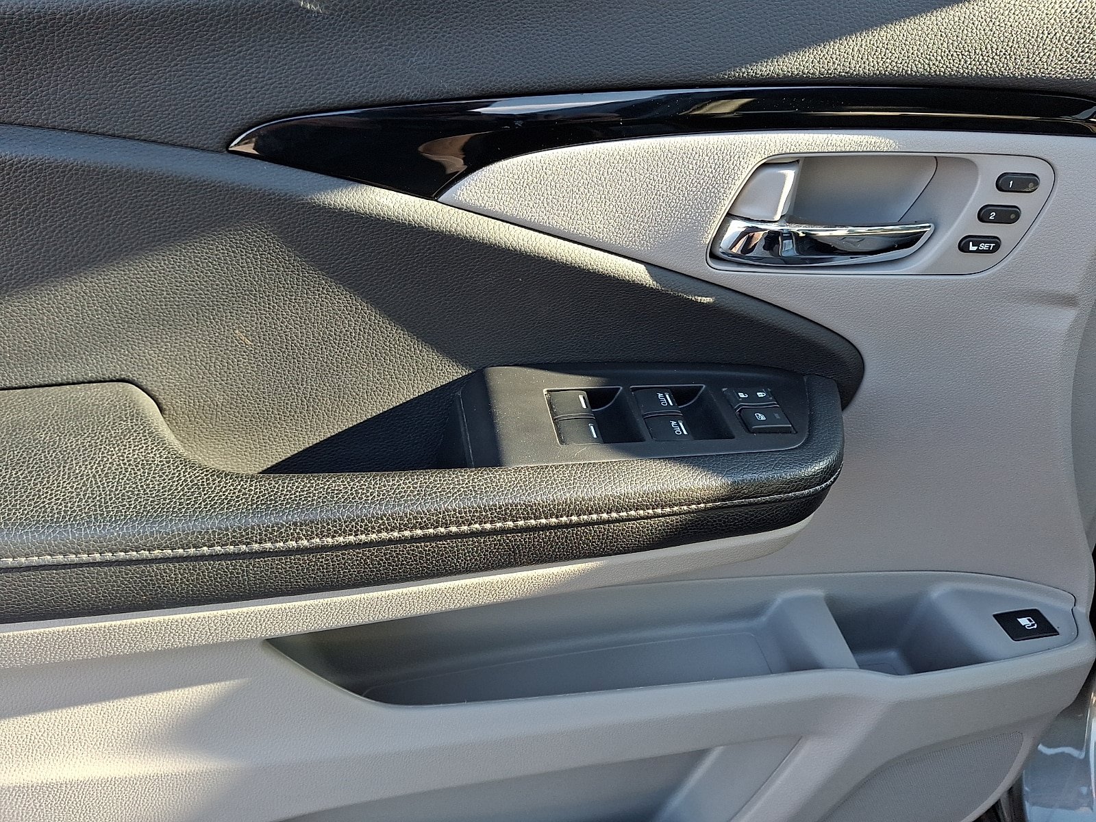 Used 2019 Honda Ridgeline RTL-E image 12