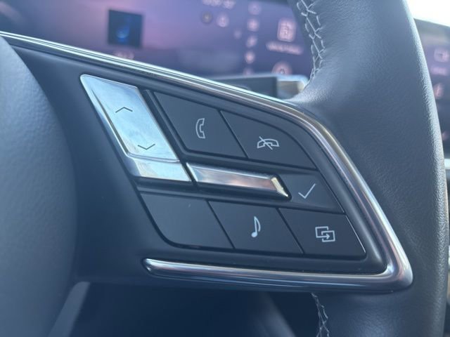 Used 2025 Buick Envision Preferred image 32