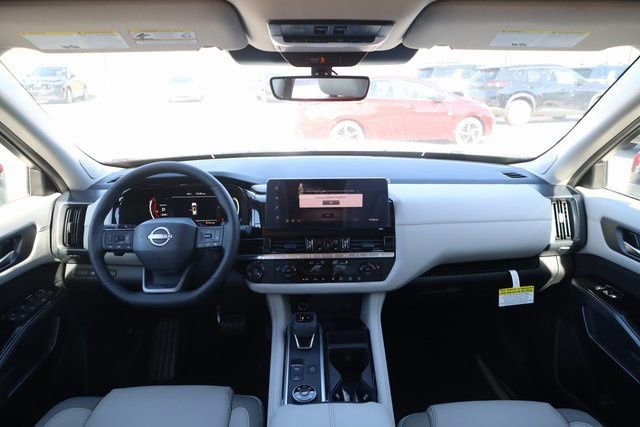 New 2026 Nissan Pathfinder SL w/ SL Premium Package AWD/4WD image 11