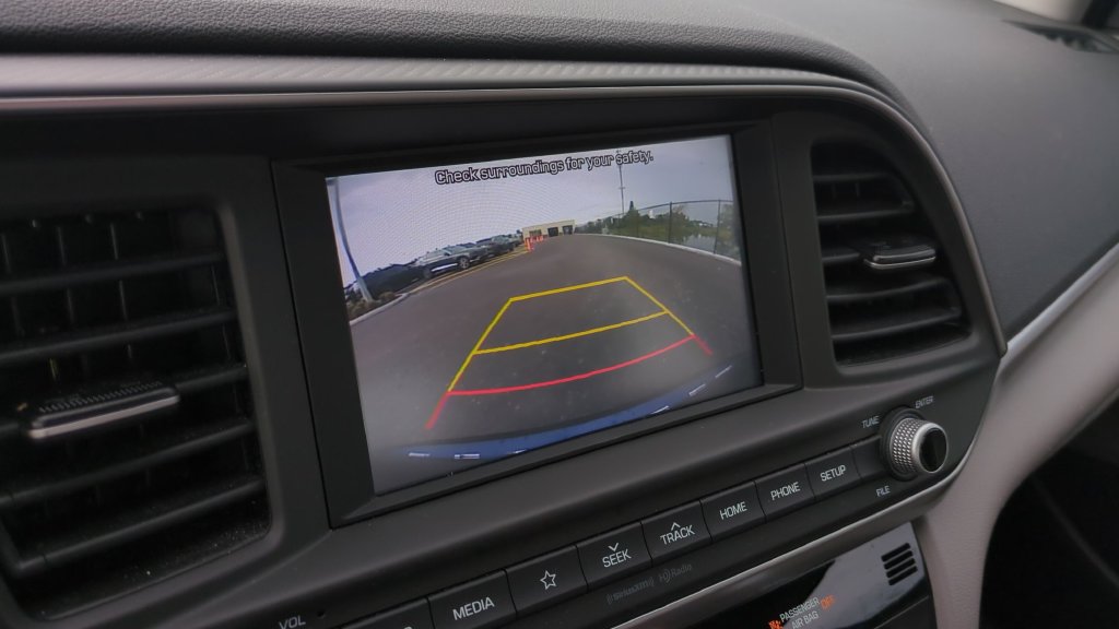 Used 2020 Hyundai Elantra SEL w/ Convenience Package (C2) FWD image 16