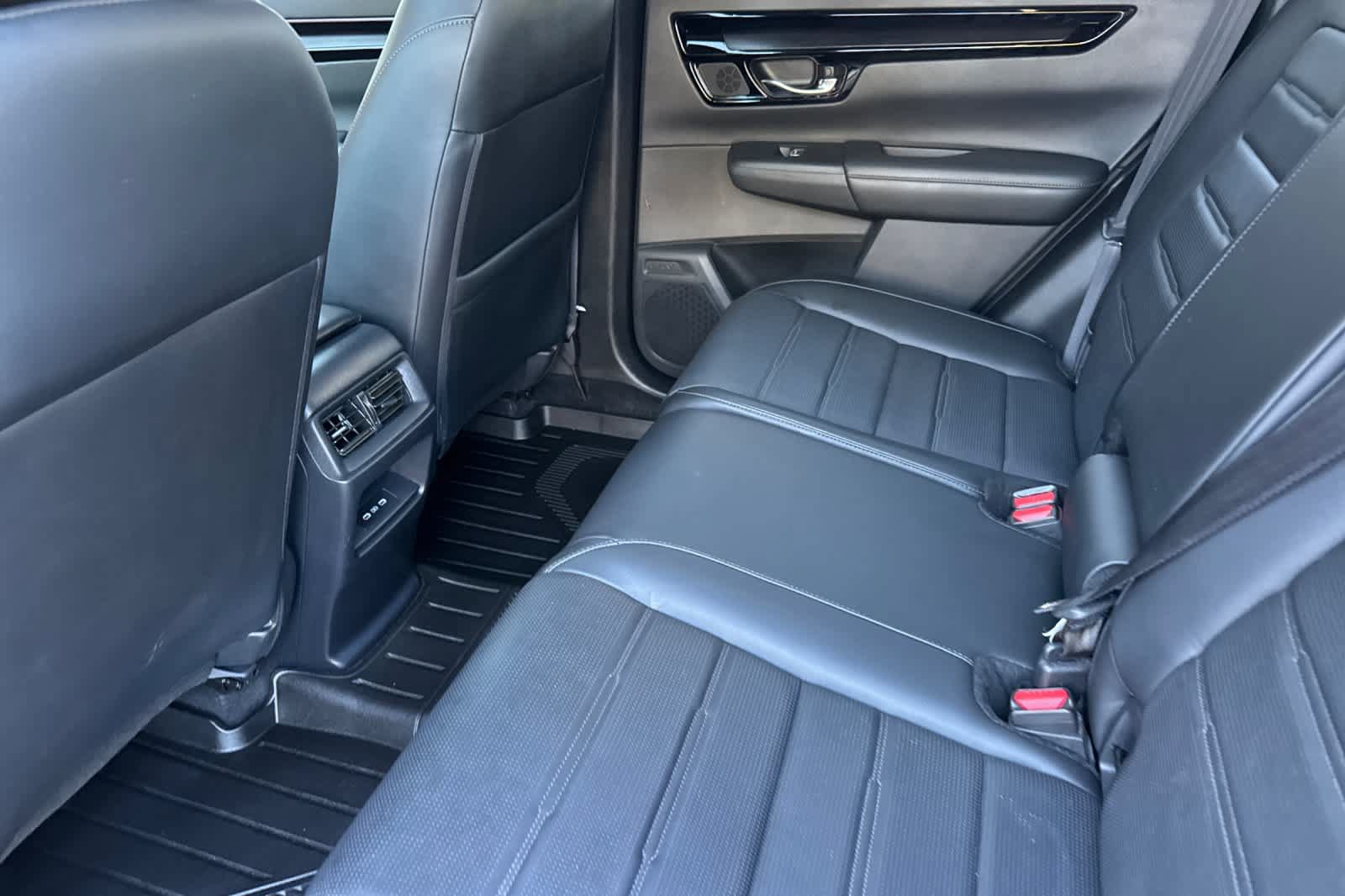 Used 2025 Honda CR-V EX-L image 4