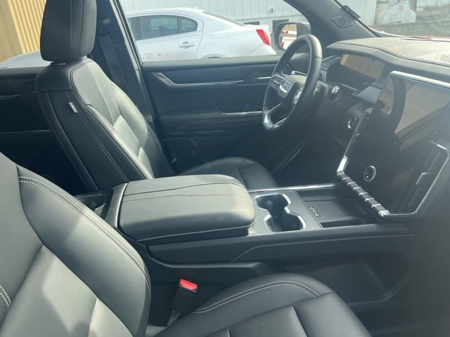 Used 2024 GMC Acadia Elevation w/ Trailering Package image 7