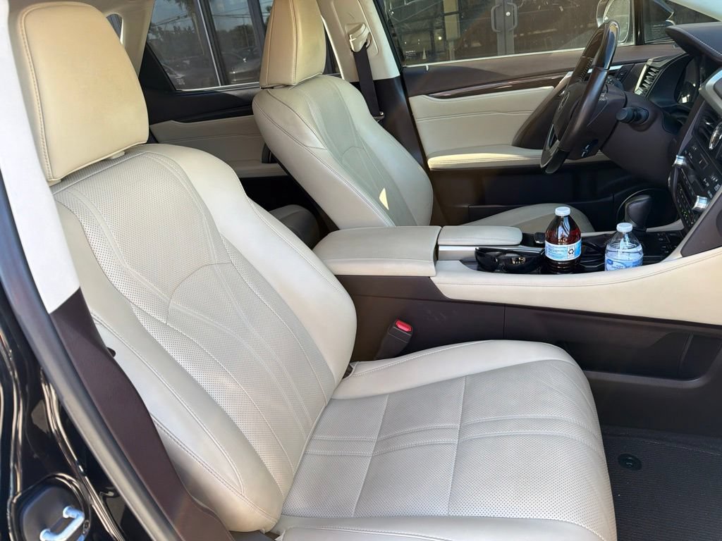 Used 2019 Lexus RX 350L Luxury w/ Cold Area Package (CT) FWD image 20