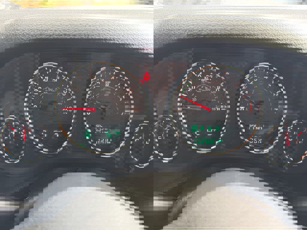 Used 2018 Jeep Wrangler Unlimited Sahara image 23