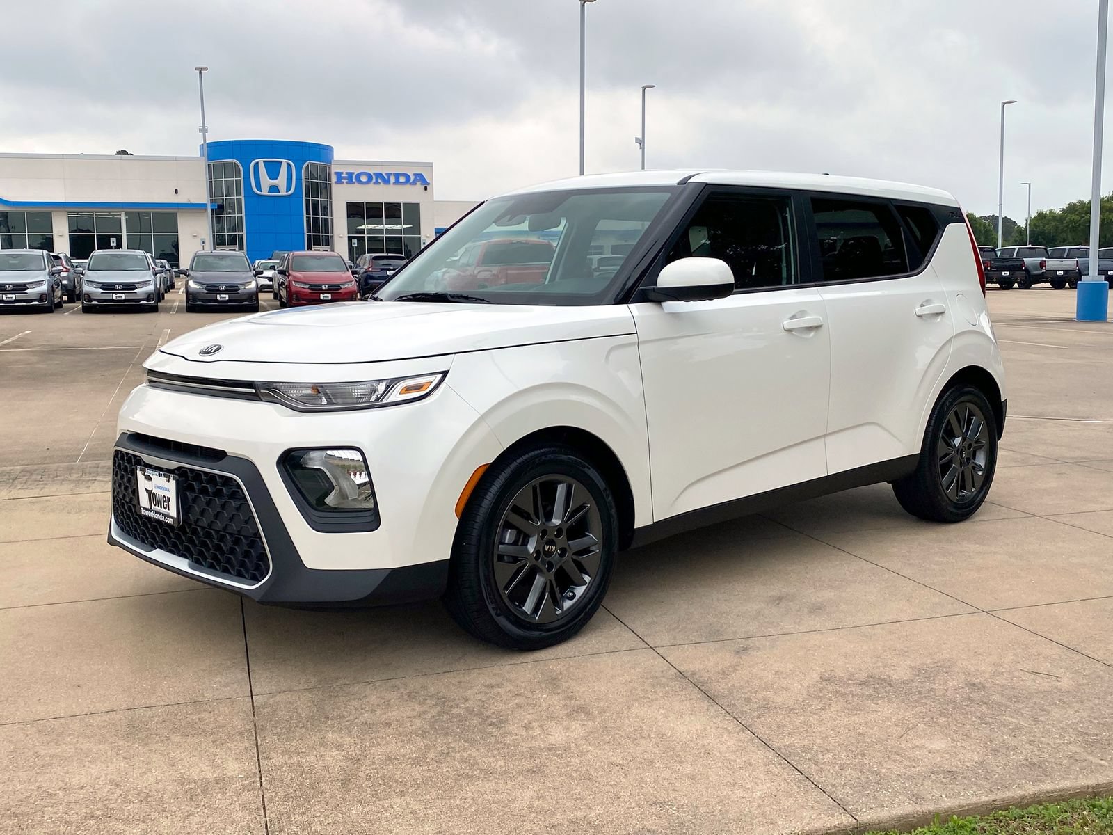 Used 2021 Kia Soul S FWD image 3
