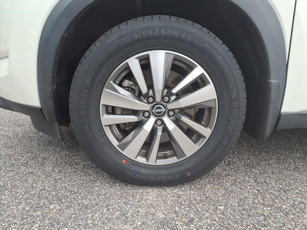 Used 2023 Nissan Pathfinder SL image 4