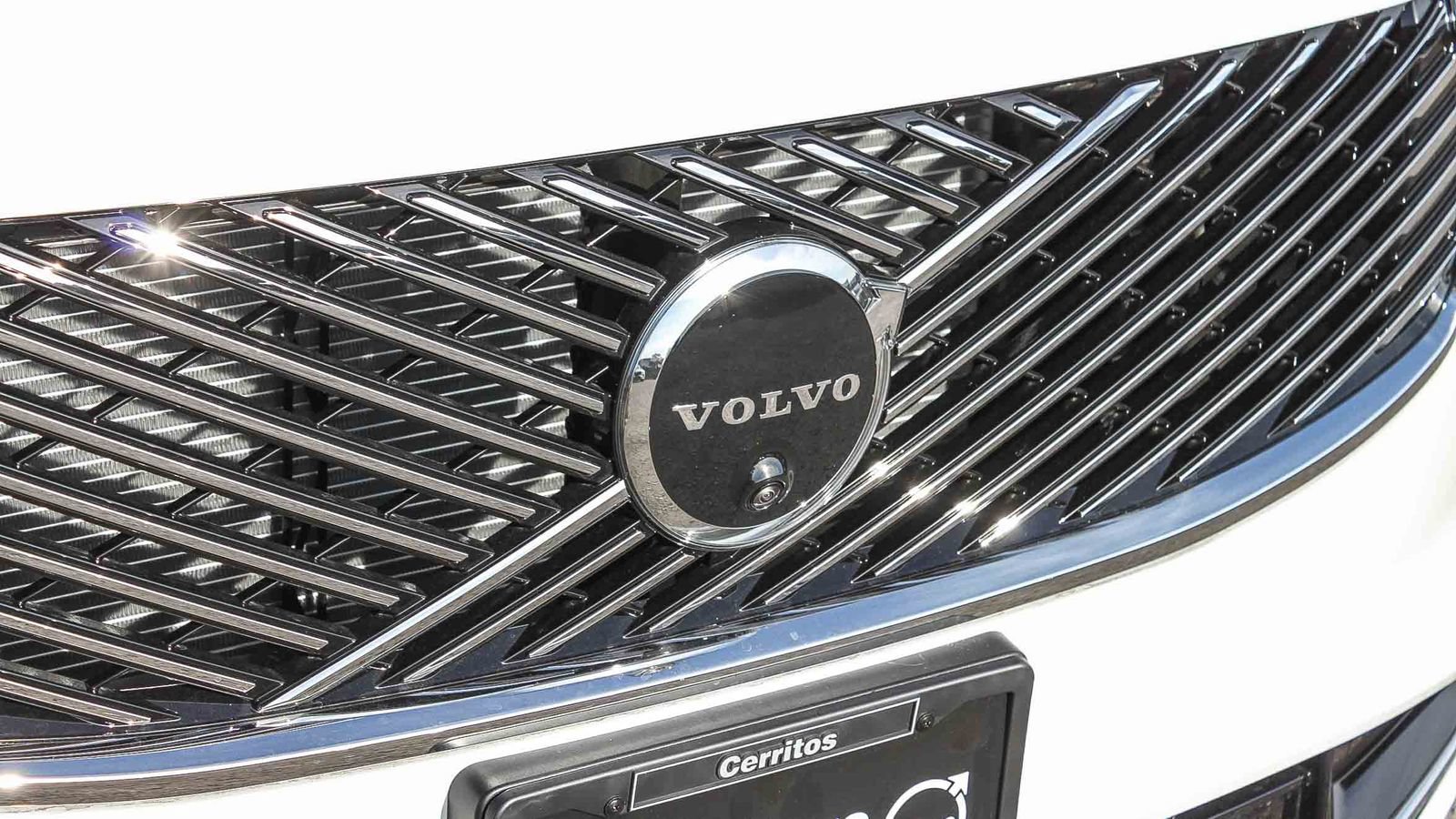 New 2026 Volvo XC90 T8 Plus w/ Protection Package Premier AWD/4WD image 5