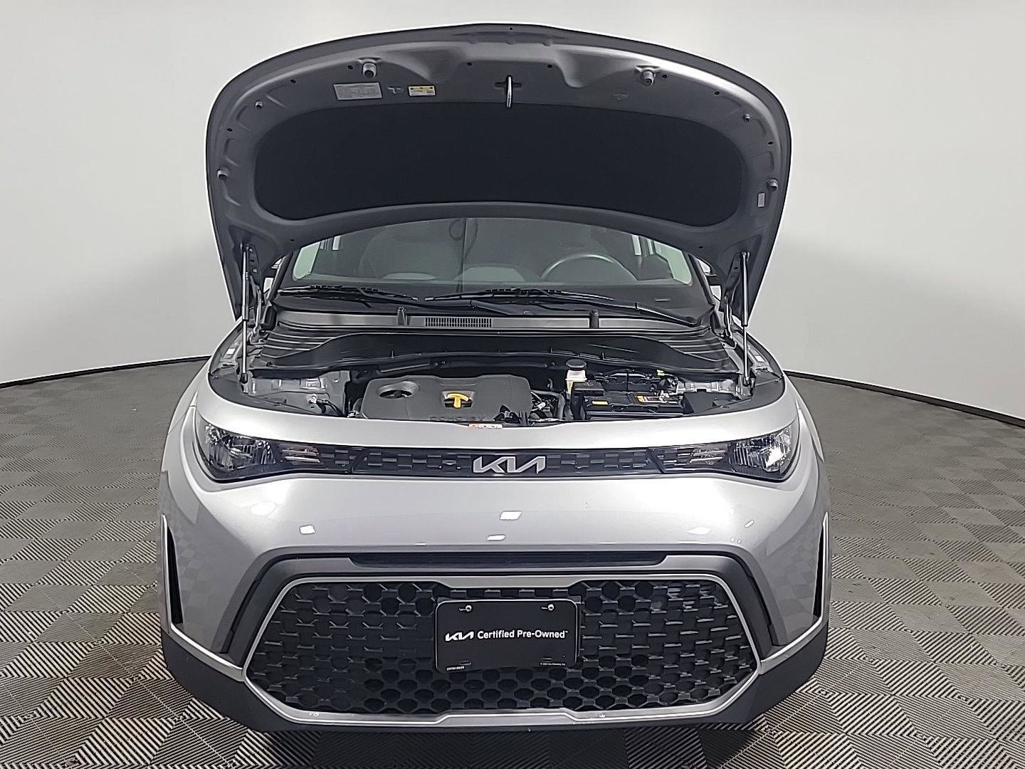 Used 2023 Kia Soul LX w/ LX Technology Package image 13