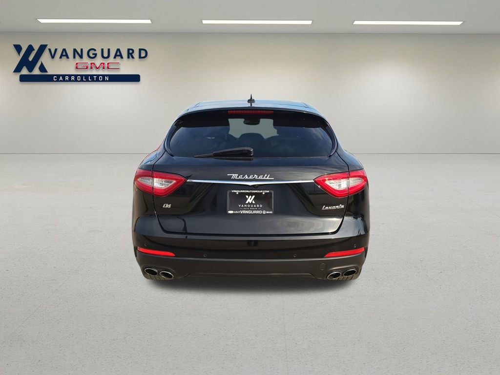 Used 2018 Maserati Levante image 4