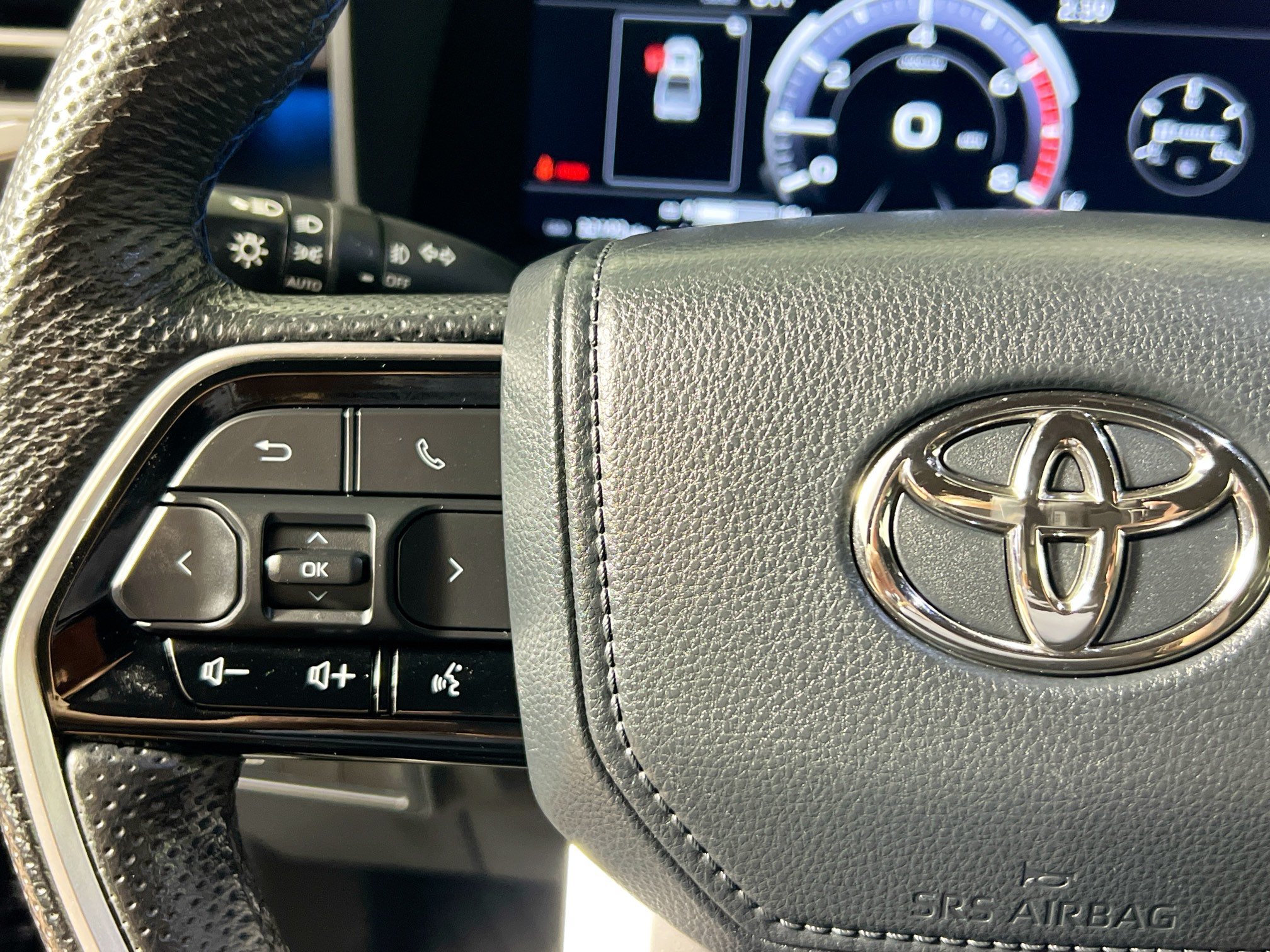 Used 2022 Toyota Tundra Platinum RWD image 18