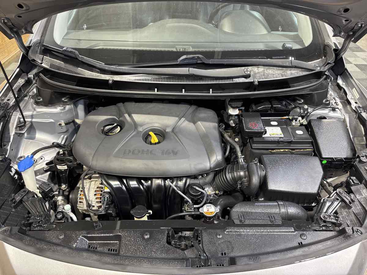 Used 2013 Hyundai Elantra GT w/ Style Pkg image 27