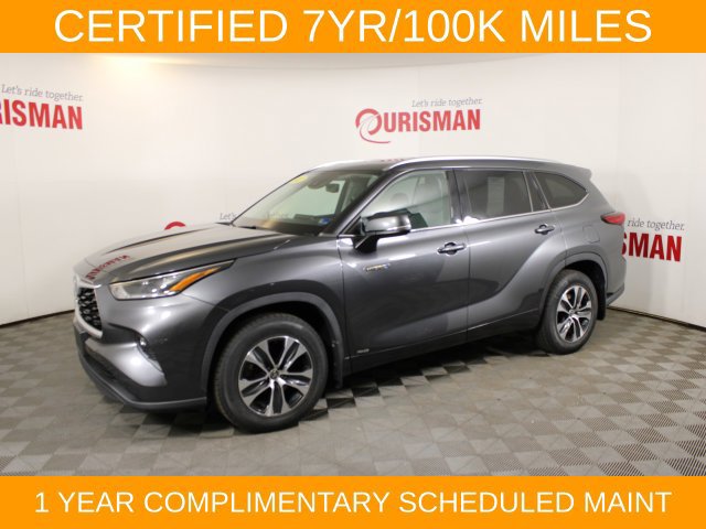Used 2021 Toyota Highlander XLE AWD/4WD image 2