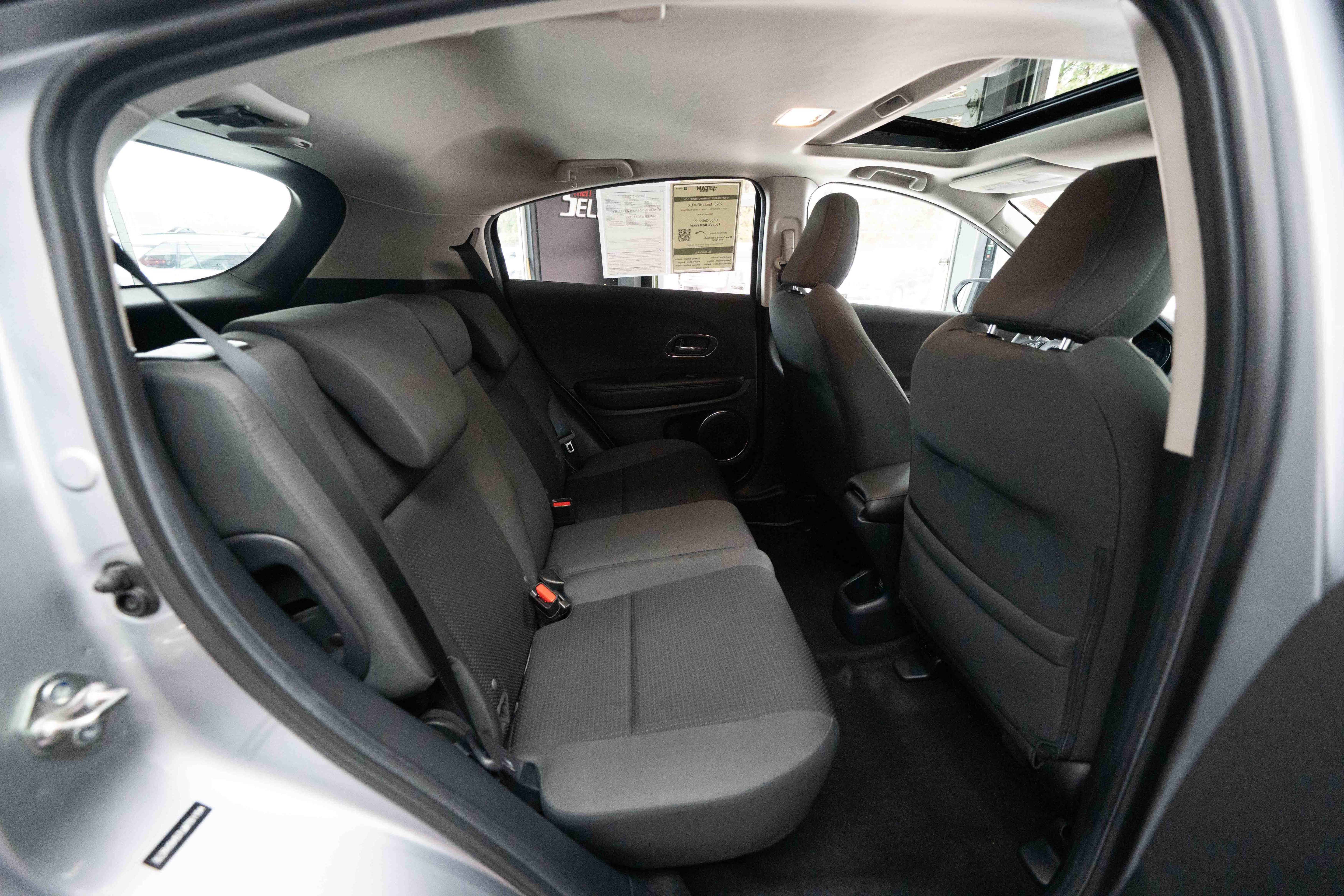 Used 2020 Honda HR-V EX image 25