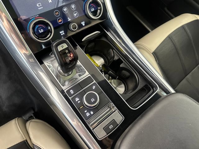 Used 2018 Land Rover Range Rover Sport HSE Dynamic image 28
