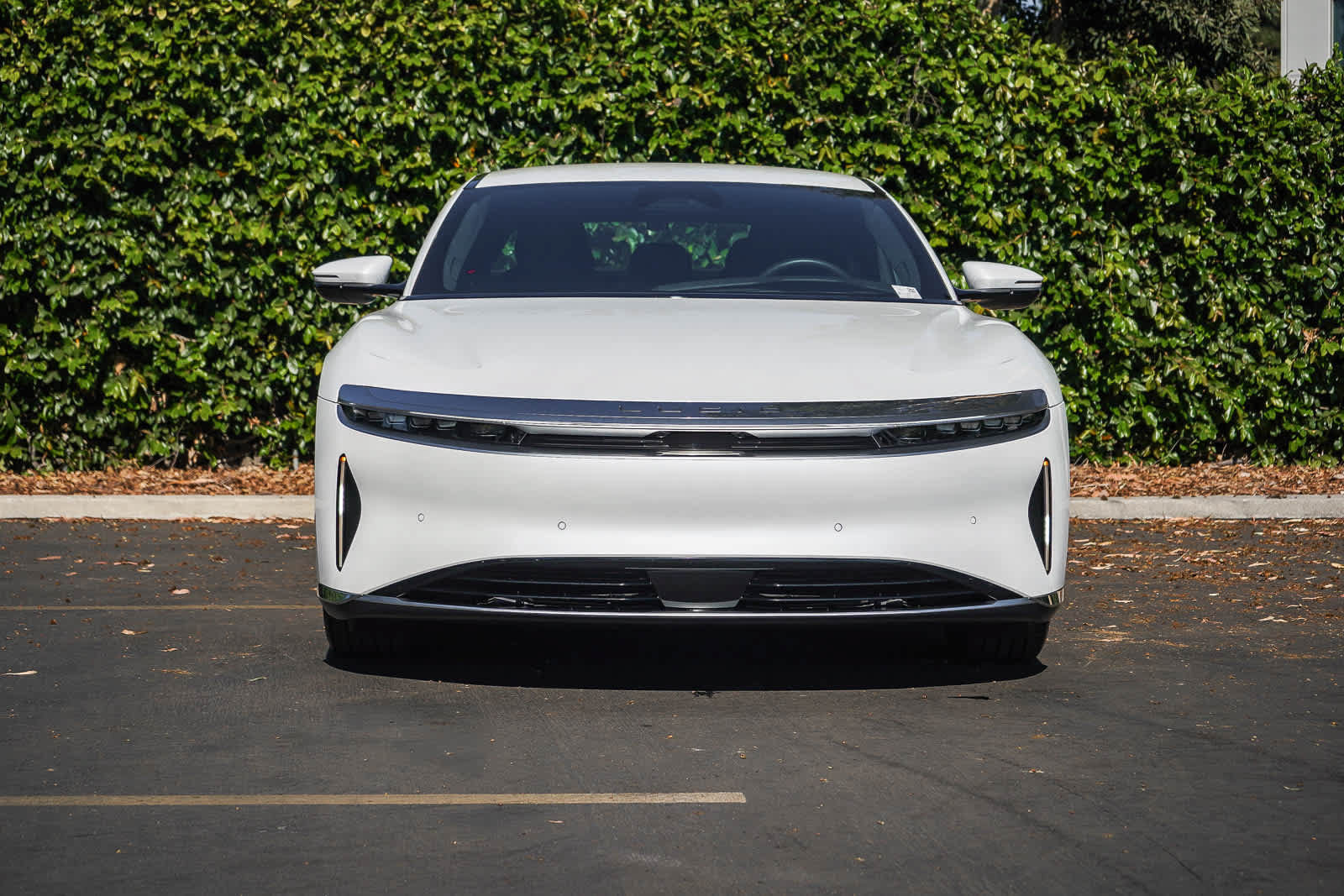 Used 2024 Lucid Air Pure RWD image 2