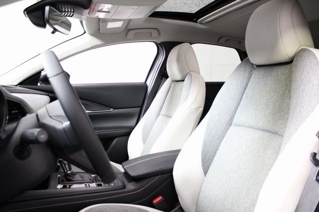 New 2026 MAZDA CX-30 Aire Edition image 13