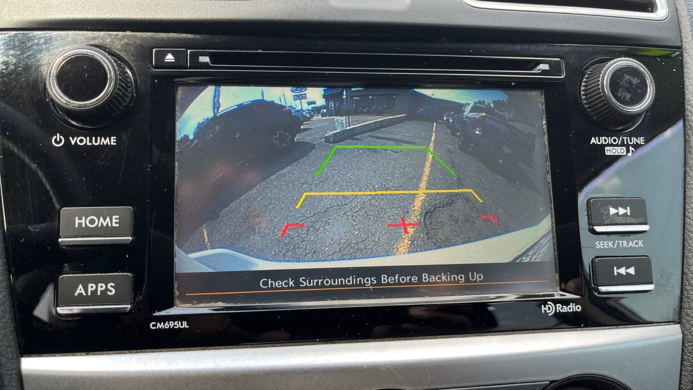 Used 2017 Subaru Crosstrek 2.0i Premium w/ Moonroof Package AWD/4WD image 12