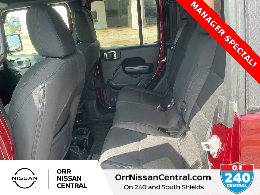 Used 2021 Jeep Gladiator Willys image 13