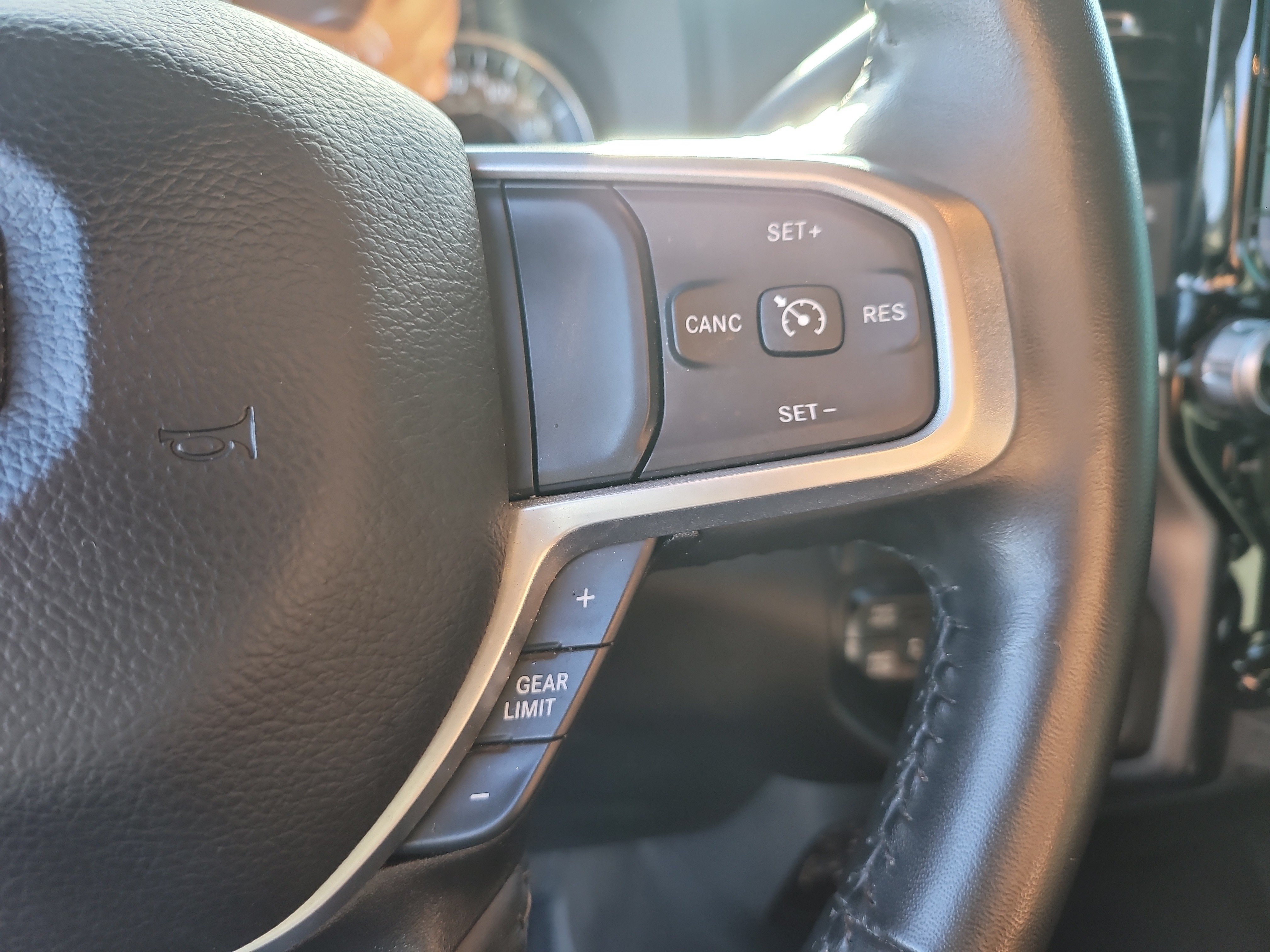 Used 2024 RAM 2500 Big Horn w/ Night Edition AWD/4WD image 29