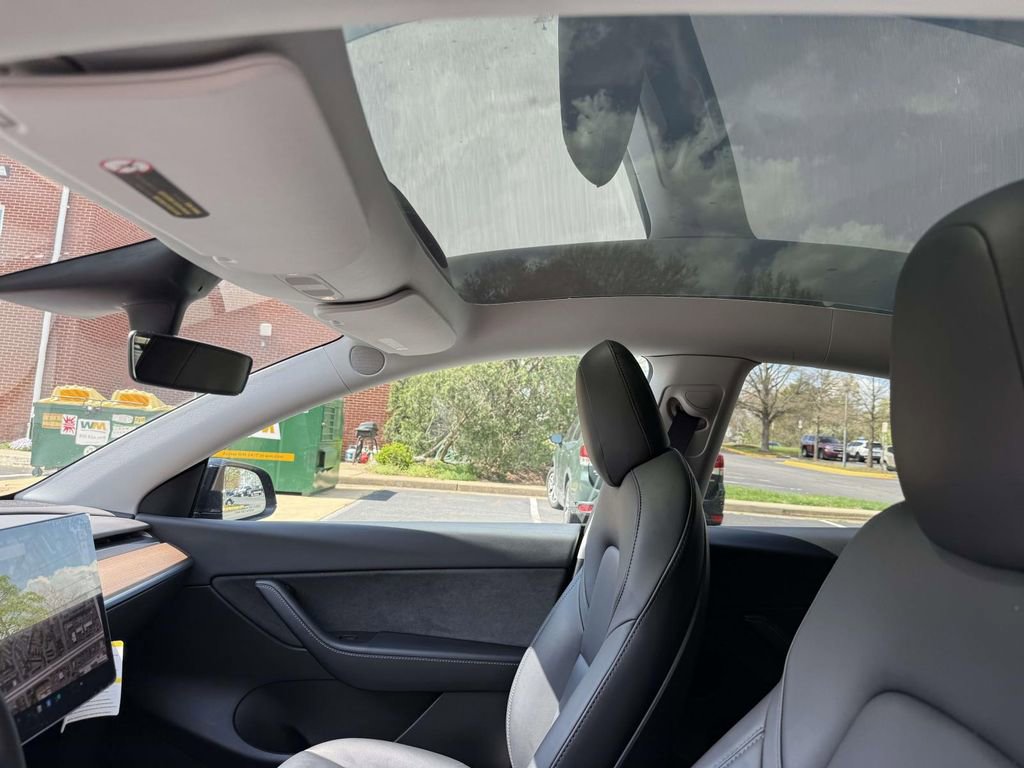 Used 2022 Tesla Model Y Long Range image 20