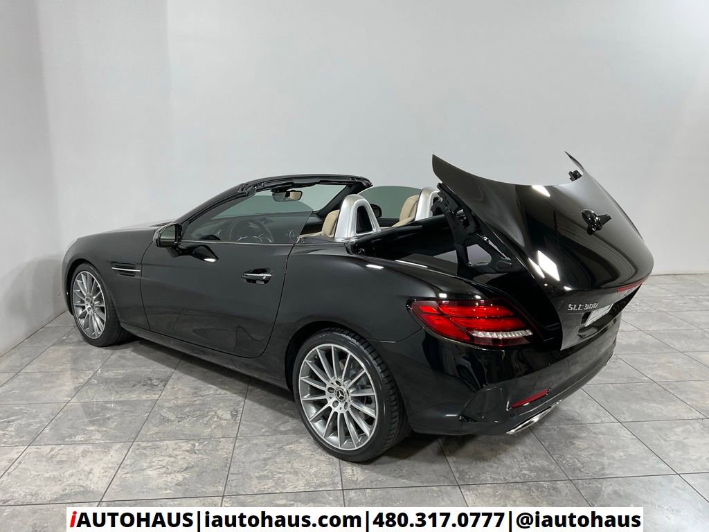 Used 2019 Mercedes-Benz SLC 300 w/ Premium Package image 34