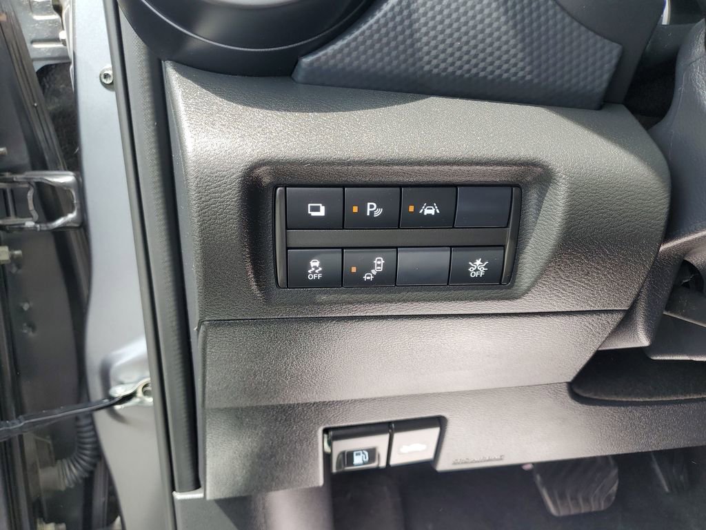 Used 2023 Nissan Kicks S FWD image 18