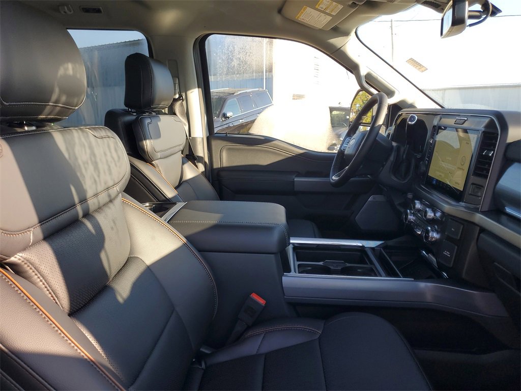 New 2025 Ford F250 Lariat w/ Lariat Ultimate Package image 32