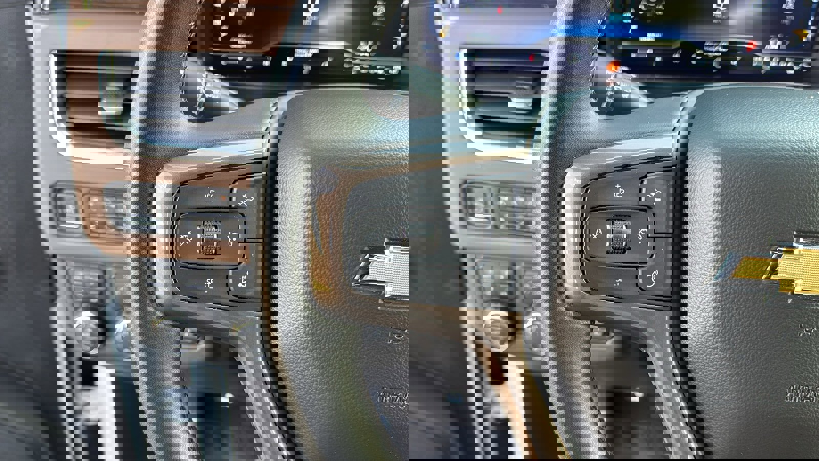 Used 2023 Chevrolet Tahoe High Country w/ LPO, Illumination Package image 15