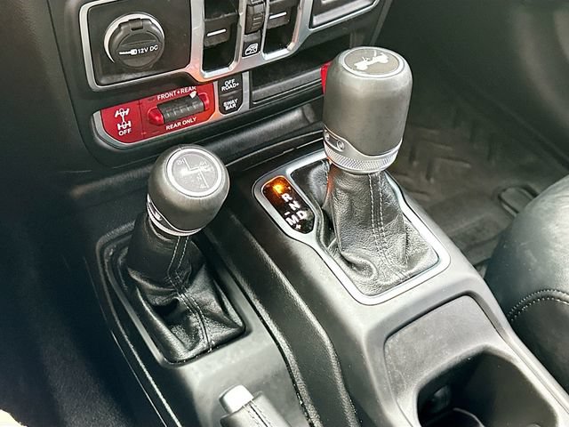 Used 2024 Jeep Wrangler Unlimited Rubicon AWD/4WD image 18