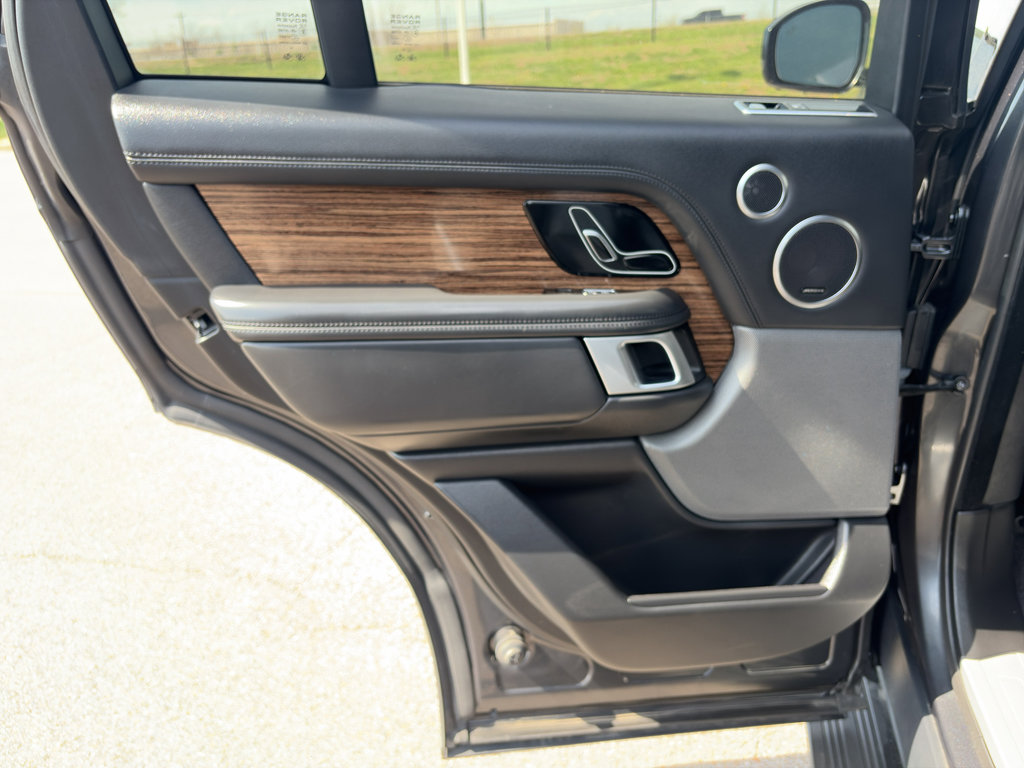 Used 2019 Land Rover Range Rover Supercharged image 13